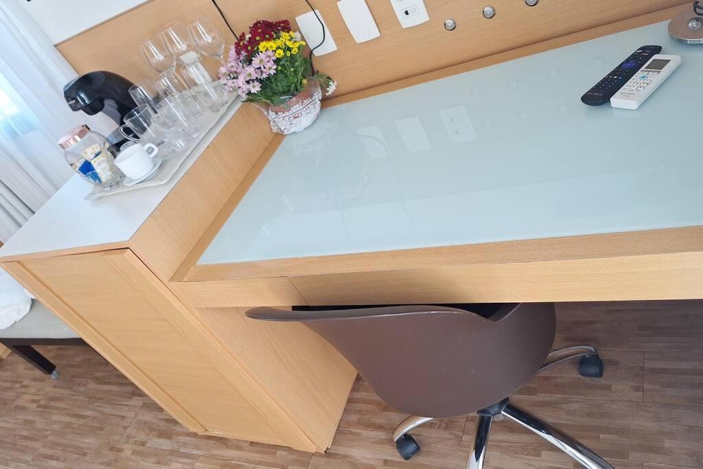 & Coracao Da Faria Lima , Conforto Seus Hospedes, Duas Camas , King Size , Solteiro Box * São Paulo